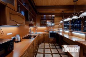 Дом 250м², 2-этажный, посуточно,