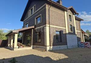 Дом 280м², 3-этажный, участок 7 сот.