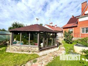 Дом 286м², 3-этажный, участок 10 сот.