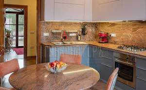 Дом 407м², 2-этажный, участок 9 сот.