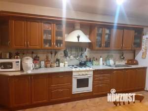 Дом 191м², 2-этажный, участок 10 сот.