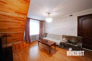 Дом 74м², 2-этажный, участок 6 сот.