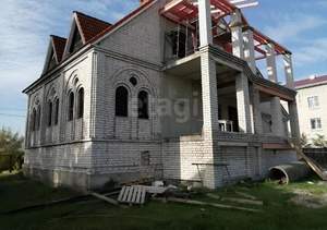 Дом 400м², 3-этажный, участок 14 сот.