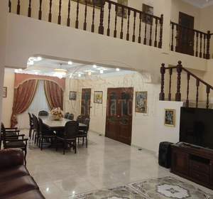 Дом 667м², 2-этажный, участок 10 сот.