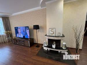 Коттедж 250м², 2-этажный, участок 10 сот.