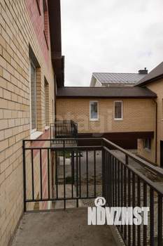 Таунхаус 120м², 3-этажный, участок 1 сот.