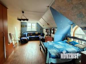 Дом 181м², 3-этажный, участок 5 сот.