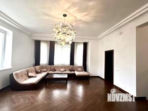 Дом 213м², 2-этажный, участок 5 сот.