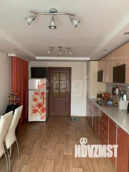 Дом 186м², 2-этажный, участок 6 сот.