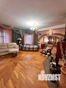 Коттедж 320м², 3-этажный, участок 8 сот.