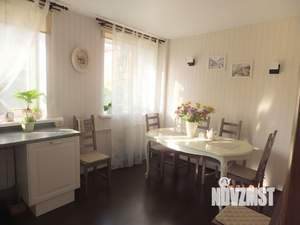 Дом 207м², 2-этажный, участок 7 сот.