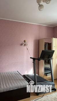 Коттедж 380м², 3-этажный, участок 10 сот.