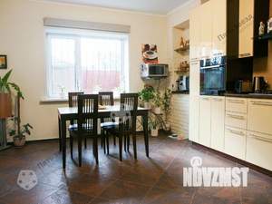 Таунхаус 162м², 3-этажный, участок 1 сот.