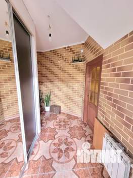 Дом 353м², 3-этажный, участок 6 сот.