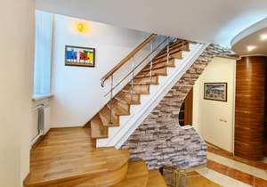 Дом 314м², 3-этажный, участок 6 сот.