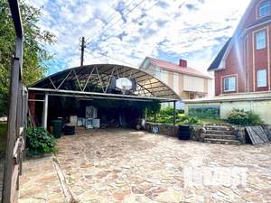 Дом 286м², 3-этажный, участок 10 сот.