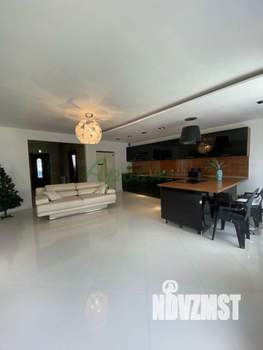 Дом 192м², 2-этажный, участок 5 сот.