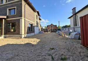 Дом 280м², 3-этажный, участок 7 сот.