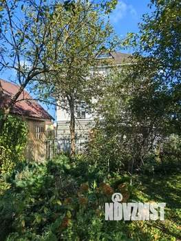 Дом 322м², 3-этажный, участок 10 сот.