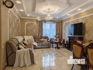 Таунхаус 226м², 3-этажный, участок 2 сот.