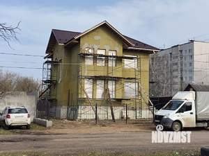 Дом 260м², 3-этажный, участок 6 сот.