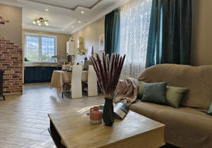 Дом 195м², 2-этажный, участок 9 сот.