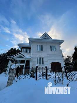 Дом 309м², 3-этажный, участок 13 сот.