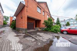 Коттедж 323м², 3-этажный, участок 2 сот.