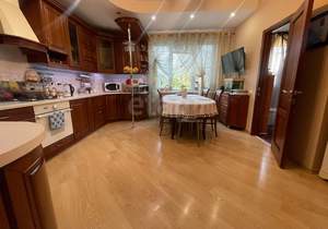 Дом 155м², 3-этажный, участок 2 сот.