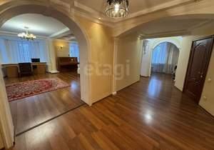 Дом 413м², 3-этажный, участок 5 сот.