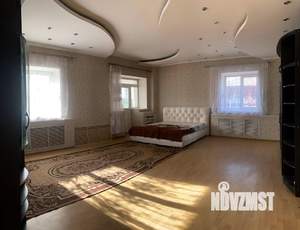 Коттедж 150м², 3-этажный, на длительный срок, 