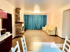 Дом 300м&sup2;, 3-этажный, посуточно, 