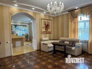 Дом 400м&sup2;, 3-этажный, посуточно, 