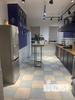 Коттедж 450м&sup2;, 4-этажный, на длительный срок, 