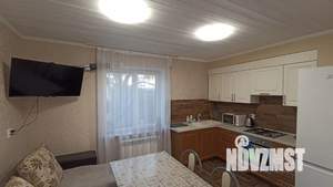 Дом 200м&sup2;, 2-этажный, посуточно, 