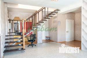 Коттедж 196м&sup2;, 2-этажный, на длительный срок, 