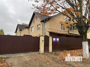 Таунхаус 180м&sup2;, 3-этажный, участок 2 сот.  