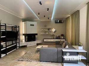 Коттедж 320м², 2-этажный, участок 10 сот.  