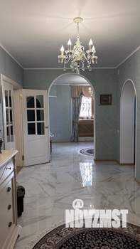 Коттедж 364м², 2-этажный, участок 8 сот.  