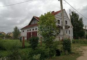 Дом 400м&sup2;, 3-этажный, участок 14 сот.  