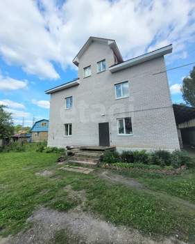 Дом 353м², 3-этажный, участок 6 сот.  