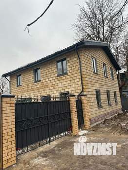 Дом 180м², 2-этажный, участок 4 сот.  