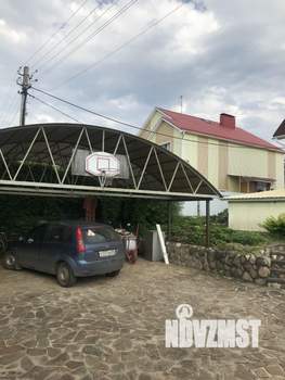 Коттедж 287м², 2-этажный, участок 10 сот.  