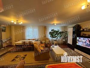 Дом 208м², 2-этажный, участок 6 сот.  