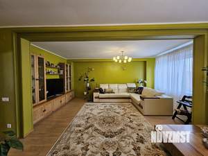 Коттедж 330м&sup2;, 3-этажный, участок 10 сот.  