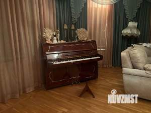 Коттедж 319м², 3-этажный, участок 8 сот.  