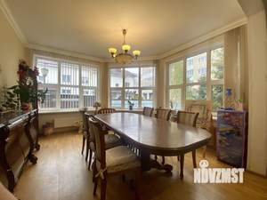 Таунхаус 182м², 2-этажный, участок 3 сот.  