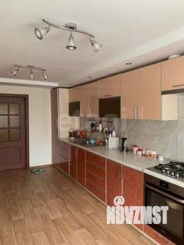 Дом 186м², 2-этажный, участок 6 сот.  