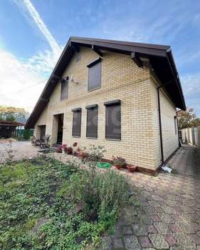 Дом 190м&sup2;, 2-этажный, участок 6 сот.  