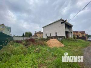 Дом 270м&sup2;, 3-этажный, участок 7 сот.  